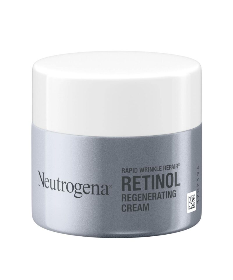 Tretinoin cream tube, Spanish labeling.