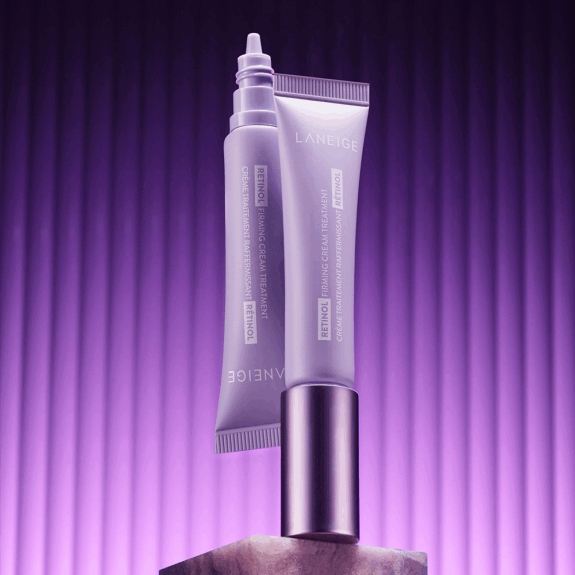 Tretinoin cream tube.