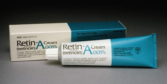 Johnson & Johnson Tretinoin Cream tube