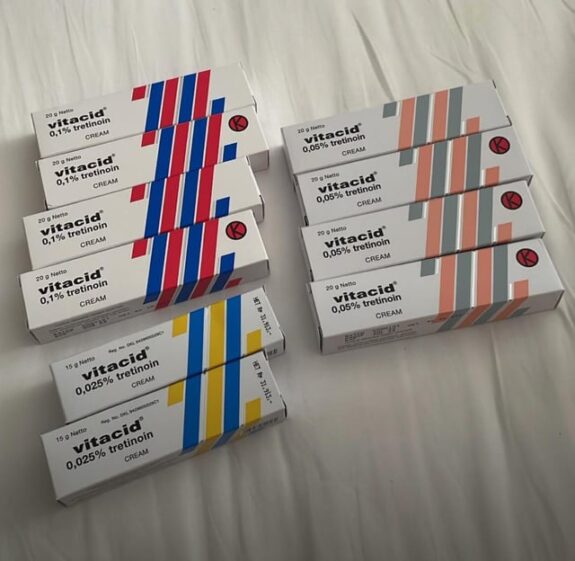 Vitacid 0.01 topical acne treatment.